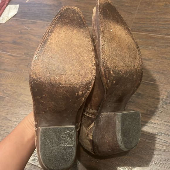 Ariat booties - Picture 3 of 4